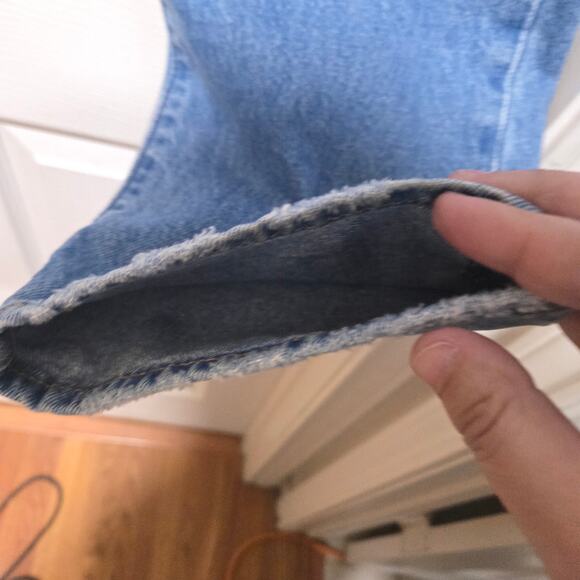 Levi’s Wedgie Straight Jeans Medium Wash Size 28 - Picture 8 of 12